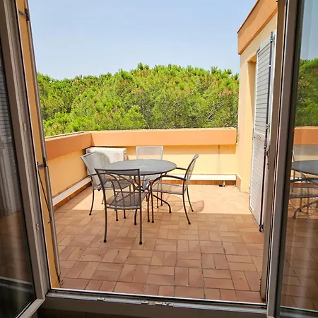 Apartment T2 Climatise Avec Terrasse - 200 M De La - Les Boramars